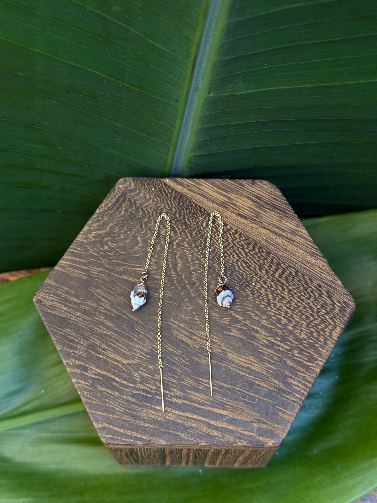 Threader Tuberous Miter Earrings