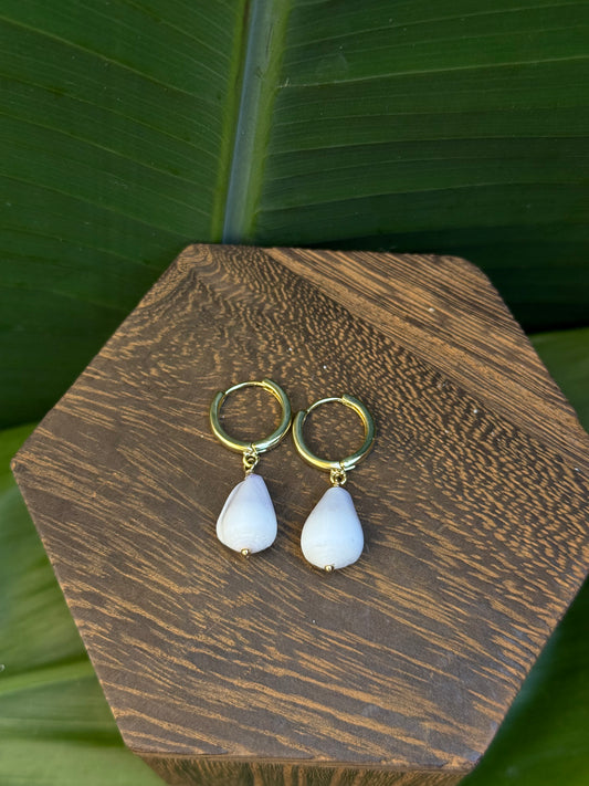 ~Huggie White Dwarf Cone Earrings