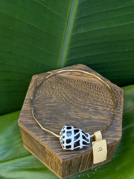 9 Hebrew Bangle (12gauge)